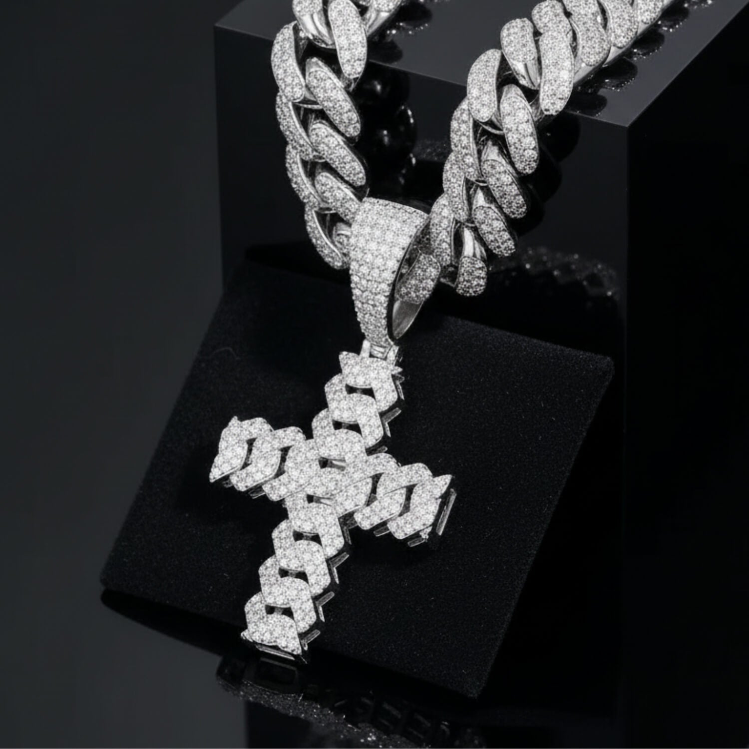 Luxury Moissanite Cross Pendant in 18K Gold Plating